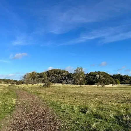 Apartment Zon, Zee & Zo - Comfortabel Op Loopafstand & Centrum *