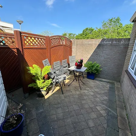 Zon, Zee & Zo - Comfortabel Op Loopafstand & Centrum